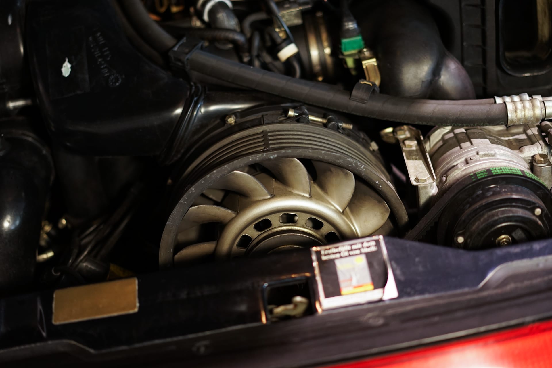 Porsche 993 Carrera 2 - Photo 28