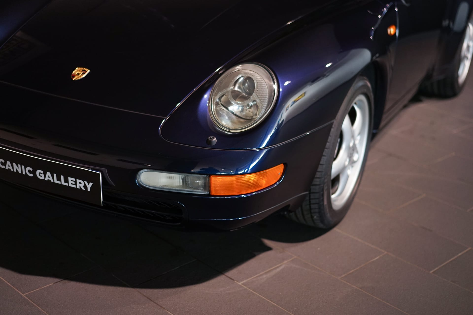 Porsche 993 Carrera 2 - Photo 9