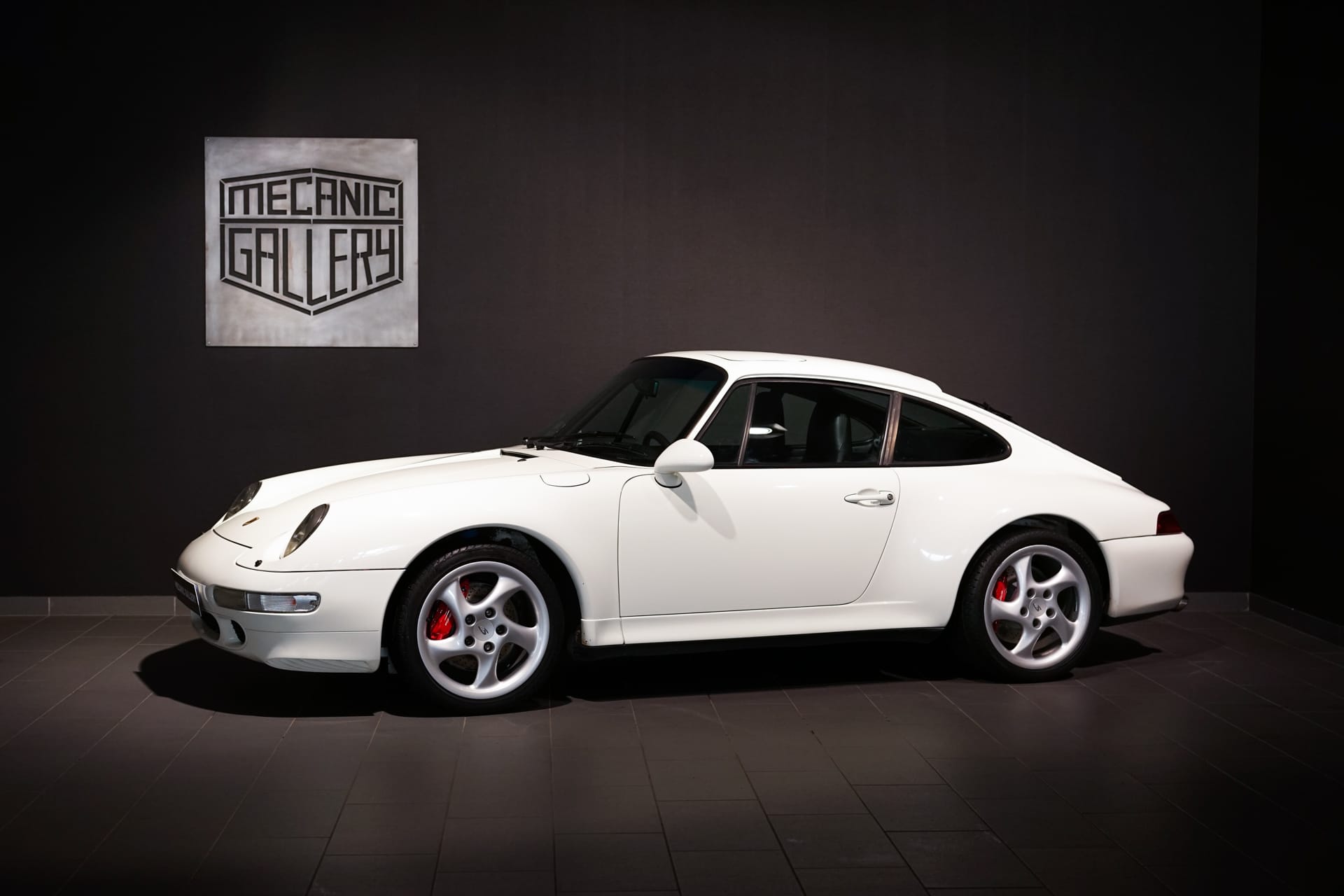 Porsche 993 Carrera 4S - Photo 1