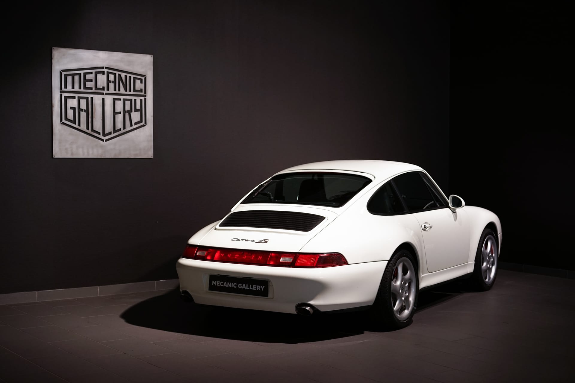 Porsche 993 Carrera 4S - Photo 3