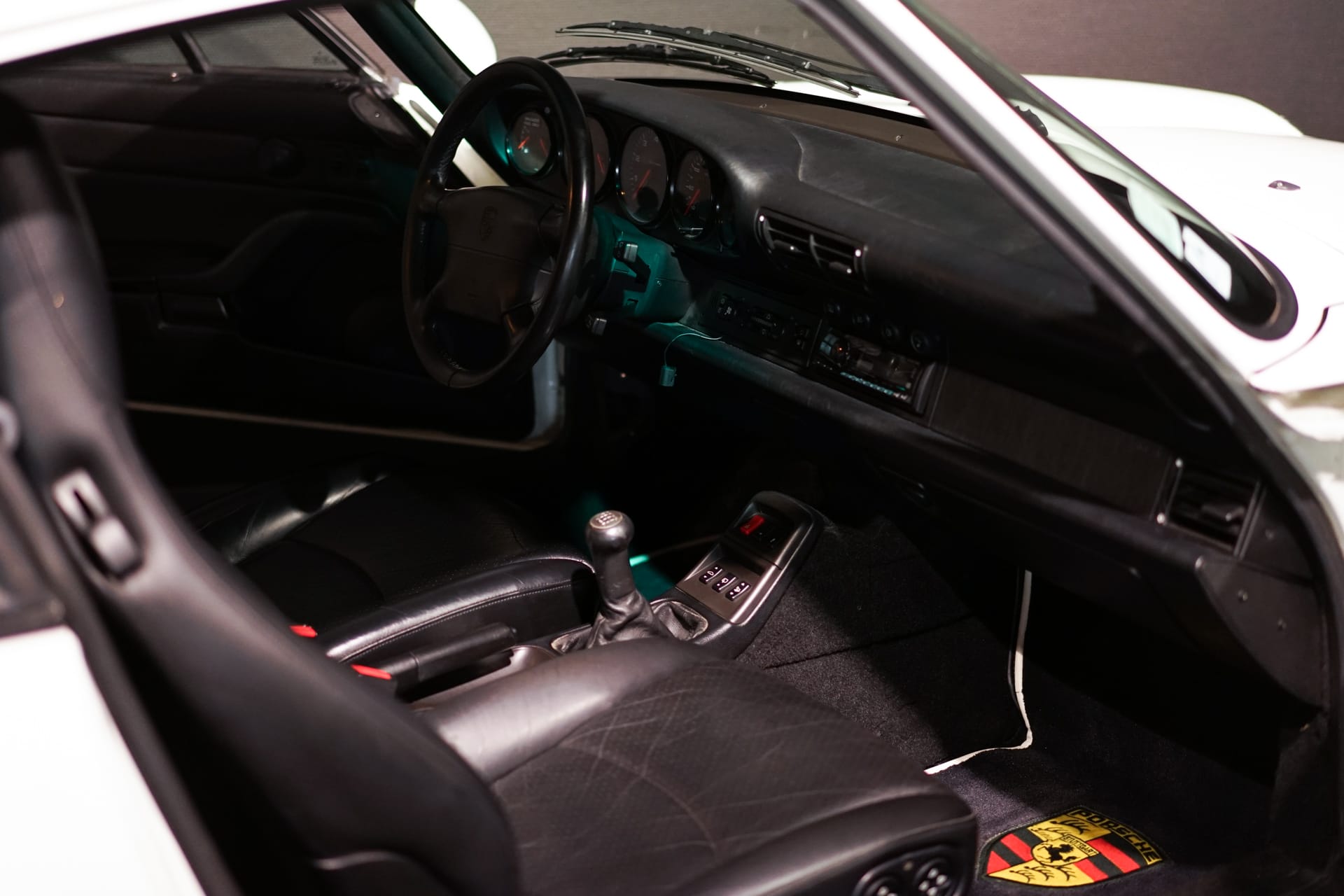 Porsche 993 Carrera 4S - Photo 9