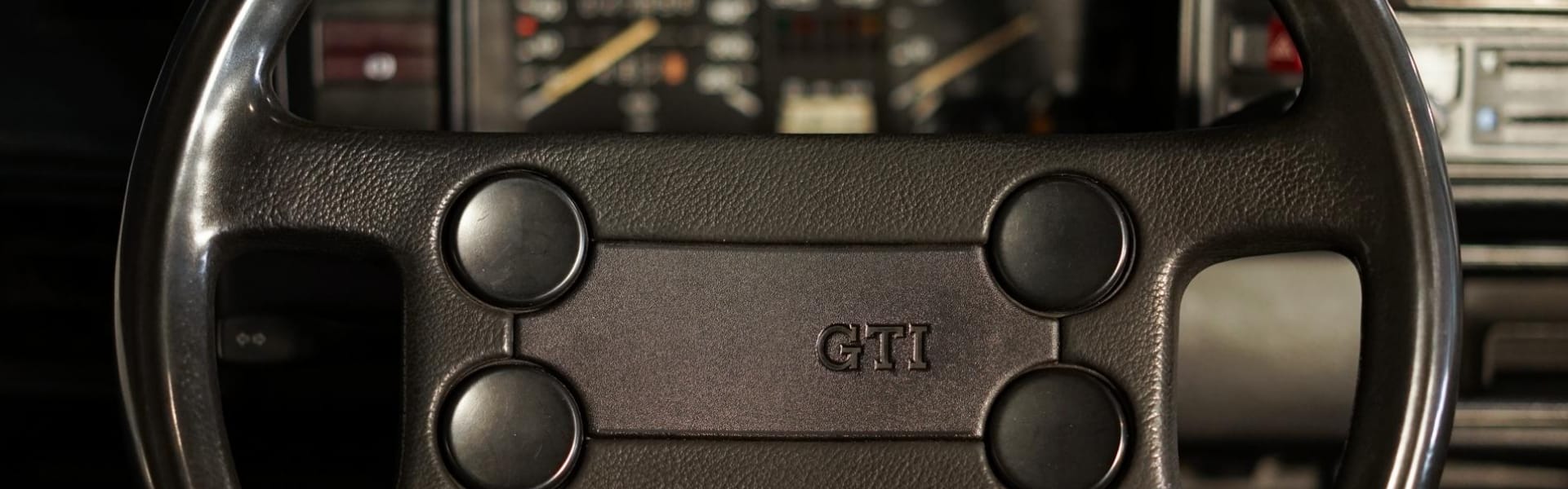 Volkswagen Golf GTI 1800 - Photo 33