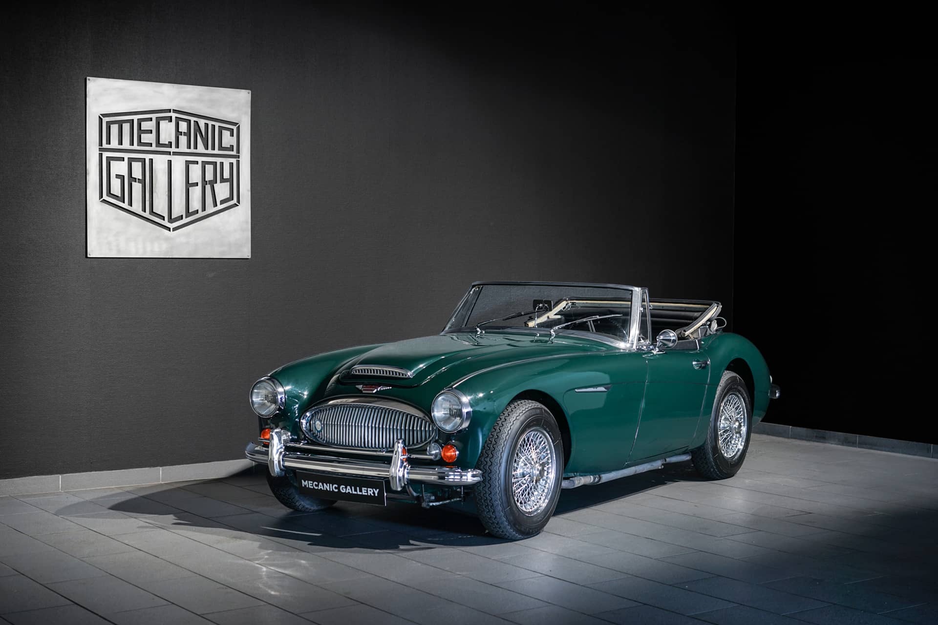 Austin-Healey 3000 Mk III BJ8 - Photo 2