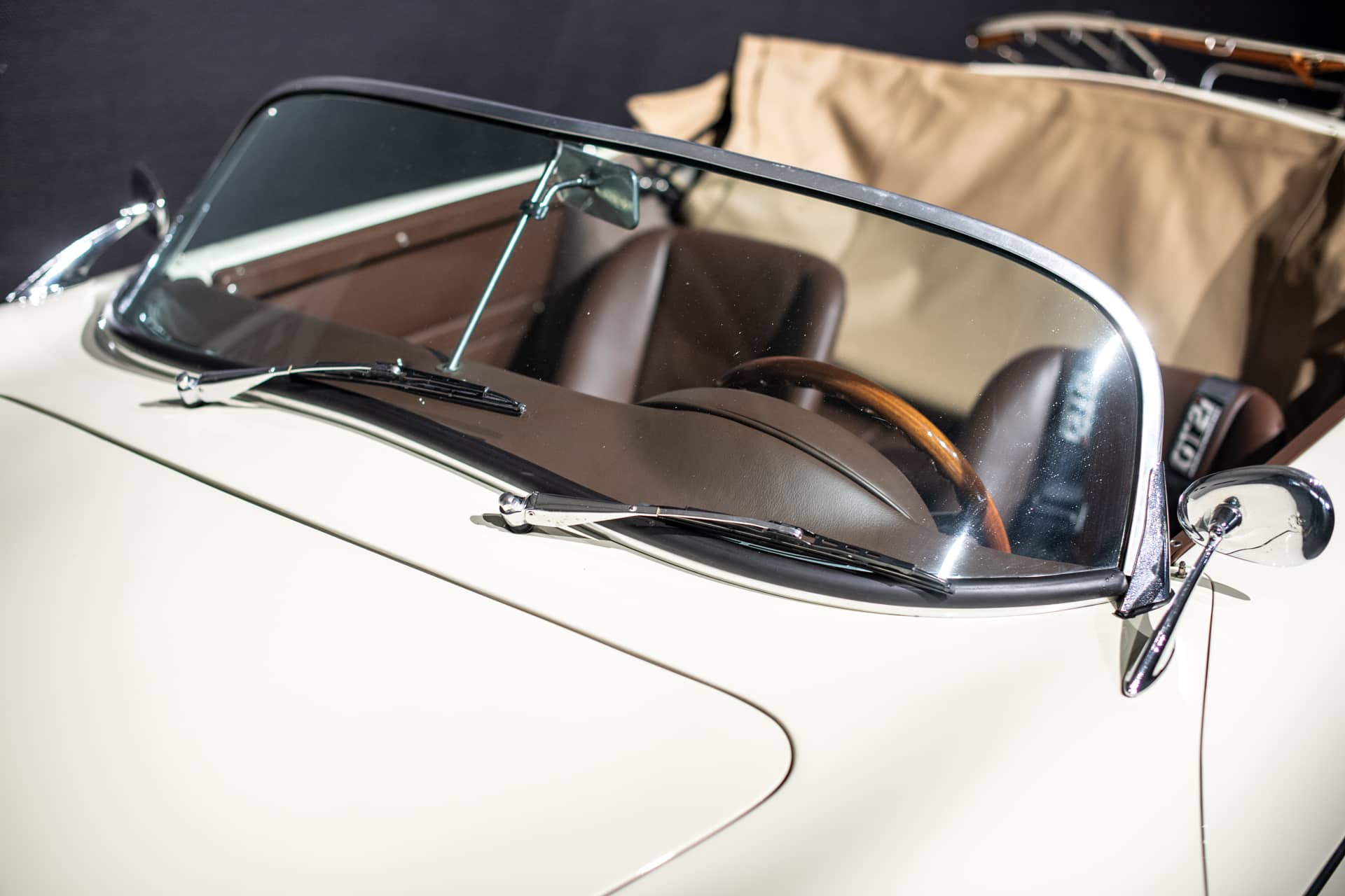 Porsche 356 Speedster Replica - Photo 21