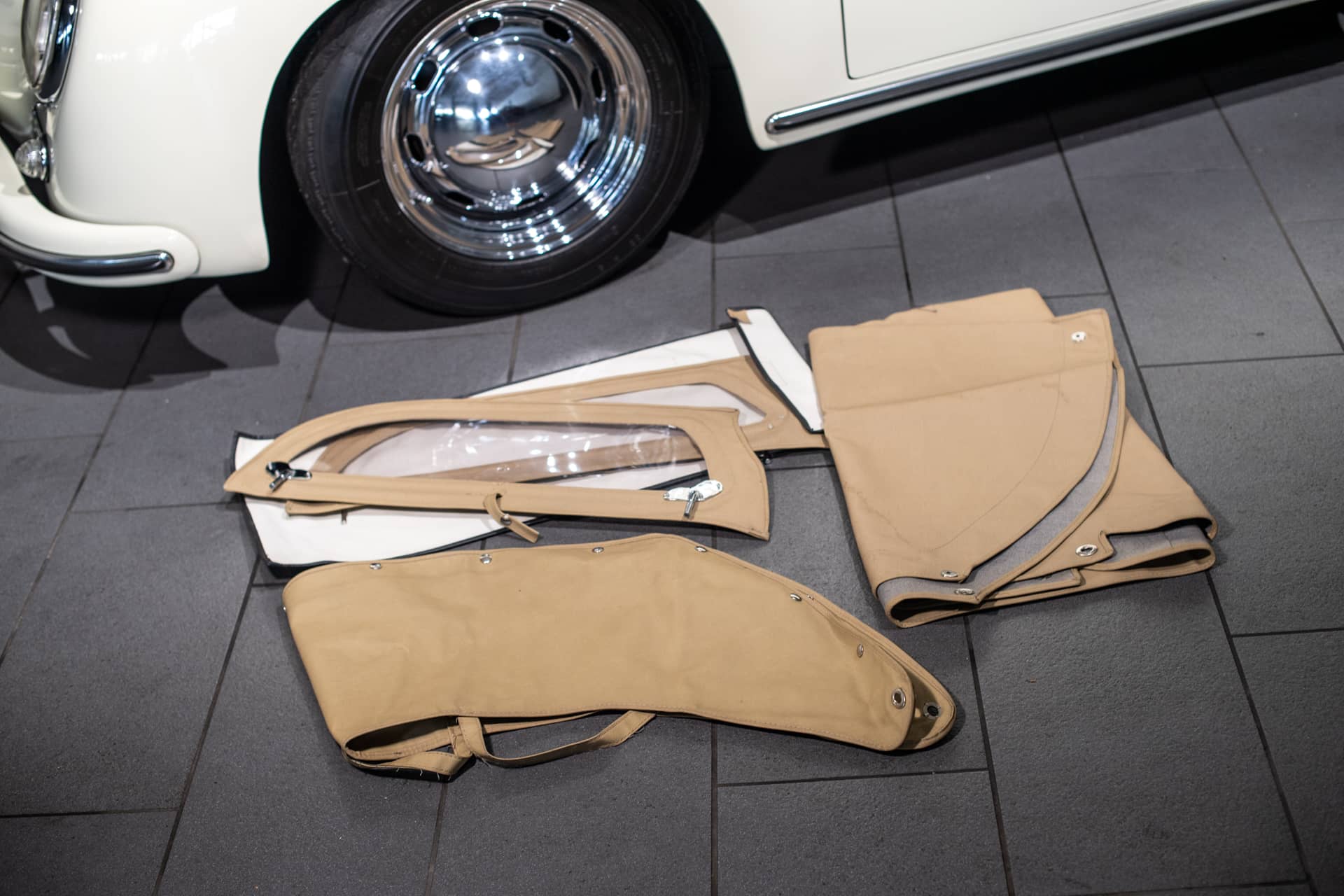 Porsche 356 Speedster Replica - Photo 30