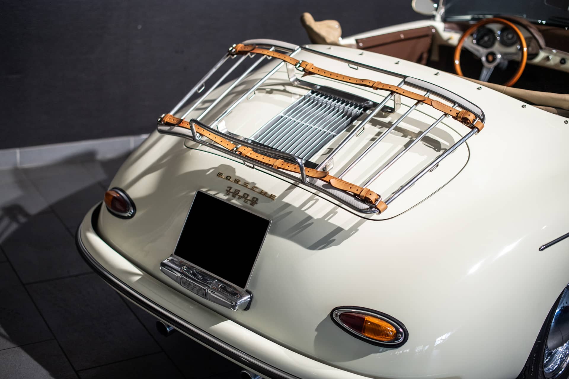 Porsche 356 Speedster Replica - Photo 9