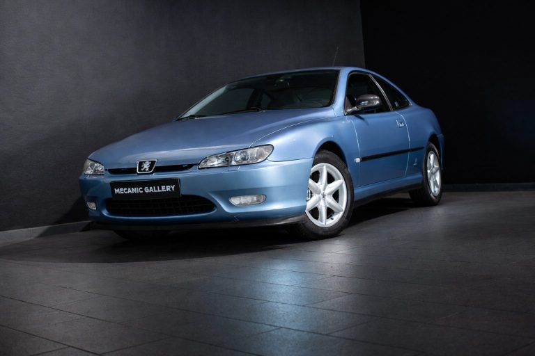 Peugeot 406 Coupé V6 Pack - Photo 59