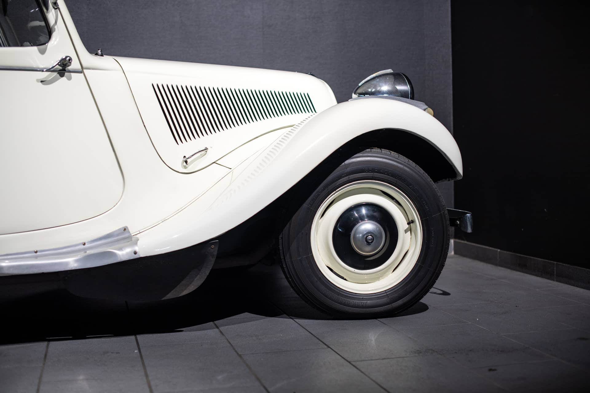 Citroën Traction 11 B - Photo 10