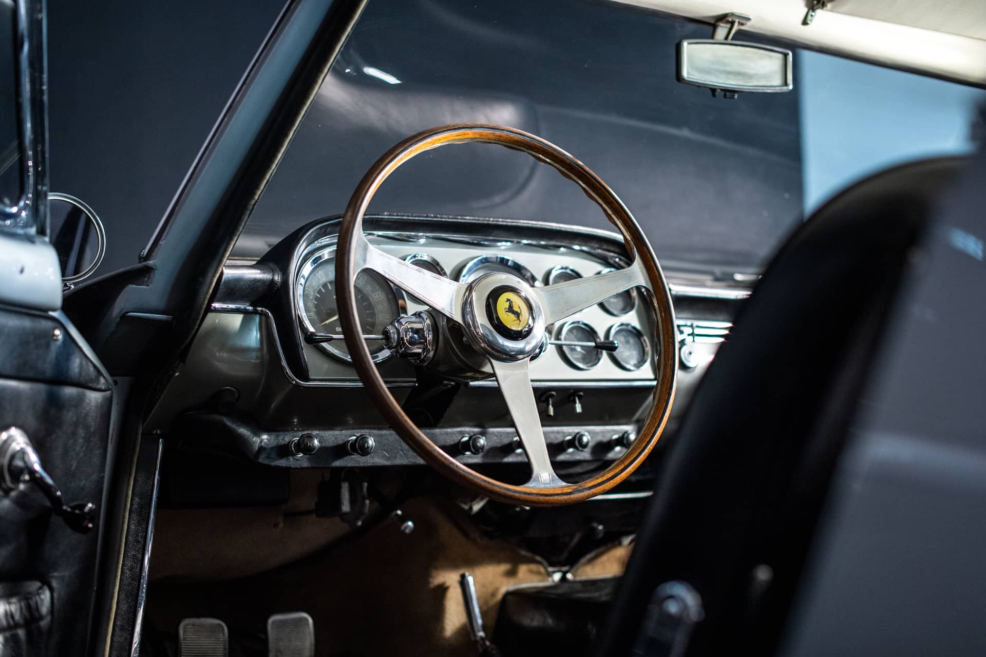 Ferrari 250 GT Coupé PF (Série II) - Photo 17