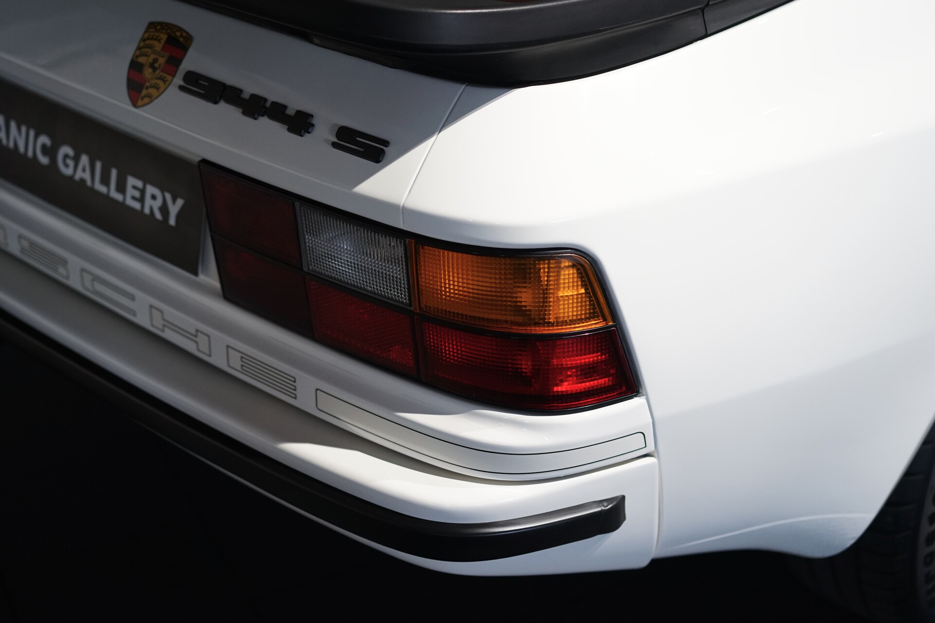 Porsche 944 S 2.5 - Photo 8827