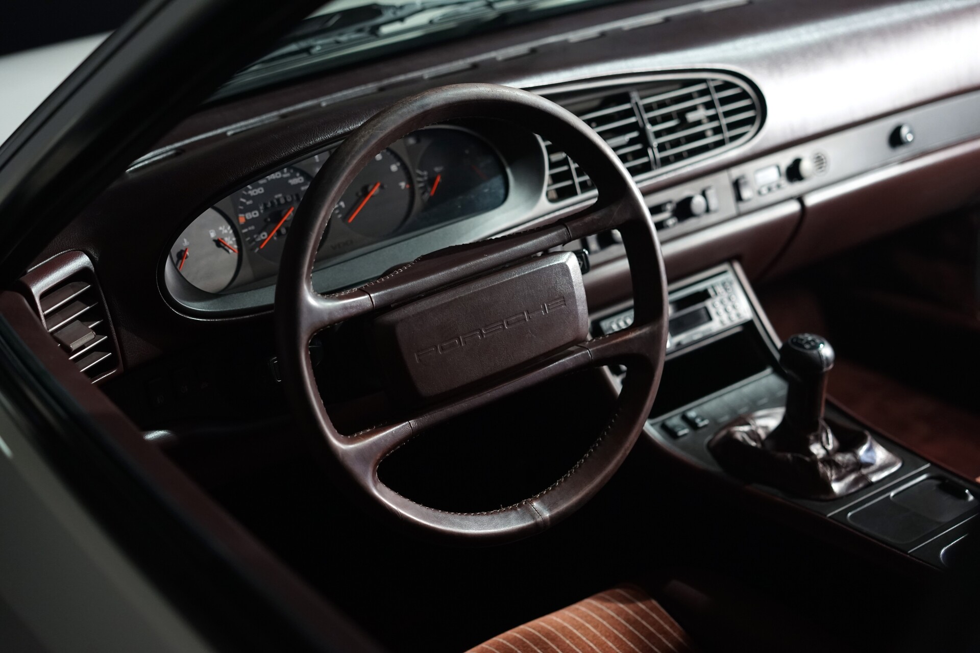 Porsche 944 S 2.5 - Photo 8830