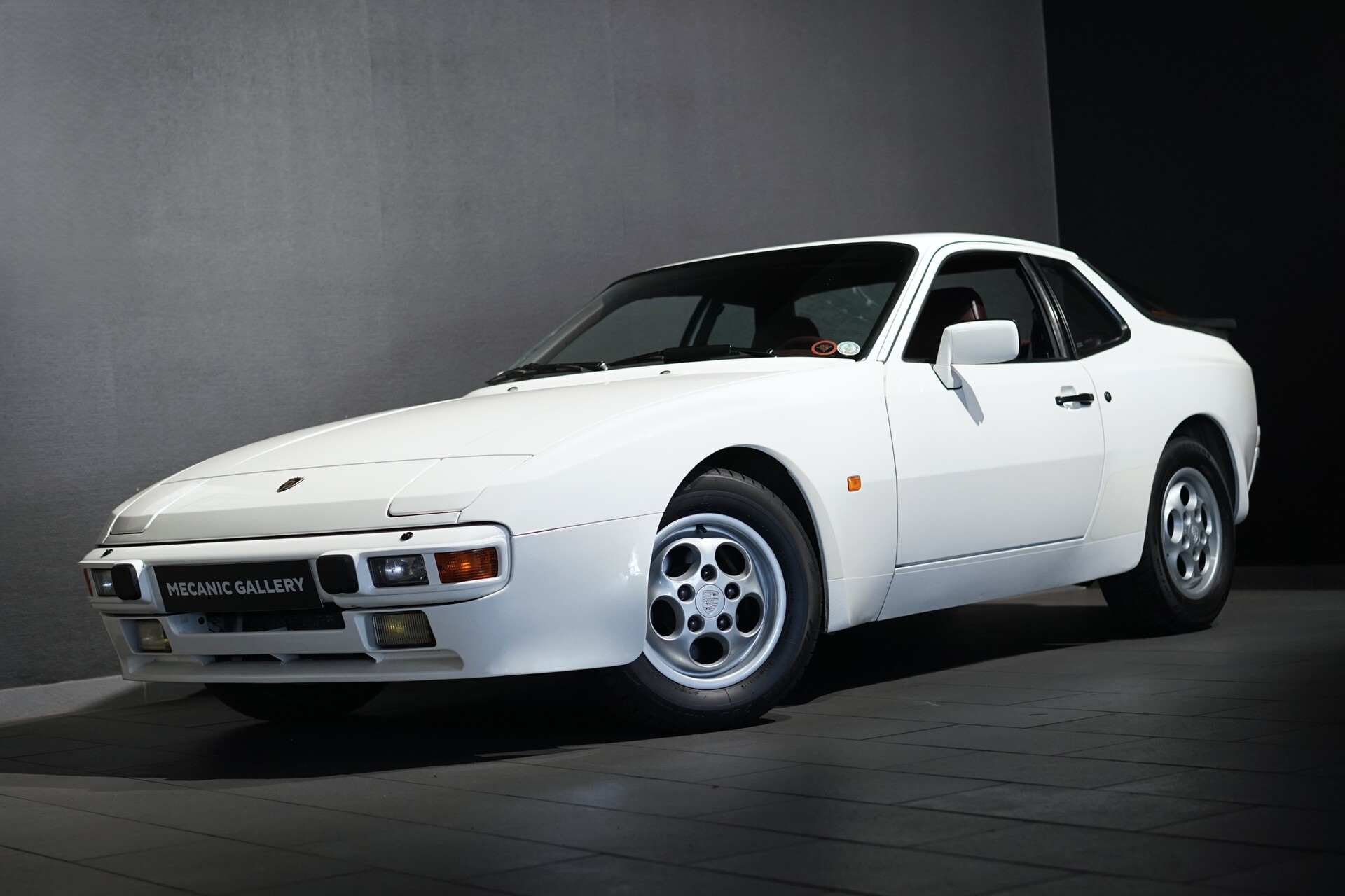 Porsche 944 S 2.5 - Photo 8857