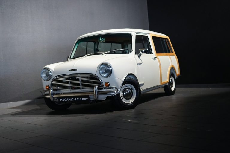 Austin Mini Countryman MkII - Photo 1