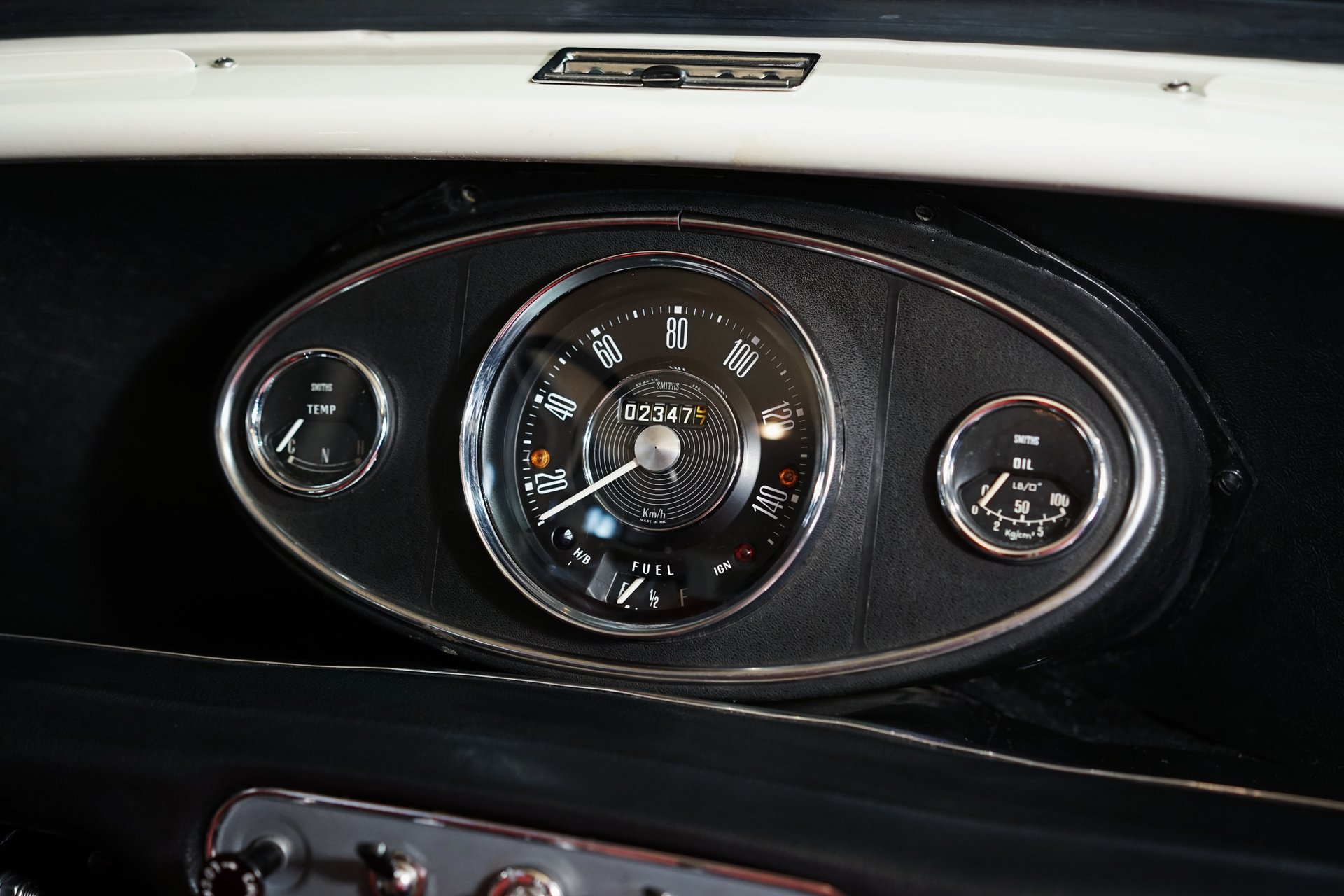 Austin Mini Countryman MkII - Photo 12