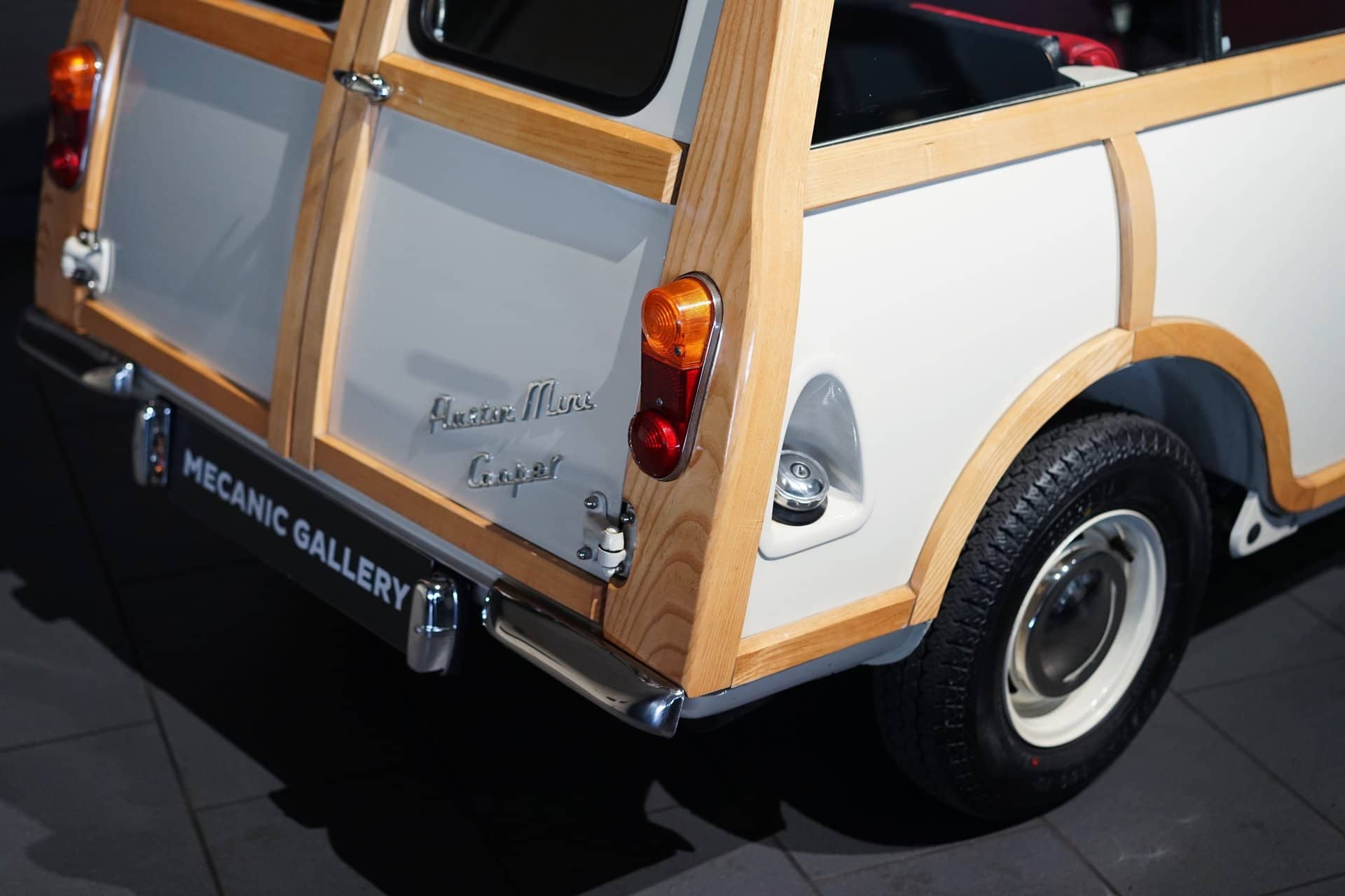 Austin Mini Countryman MkII - Photo 3