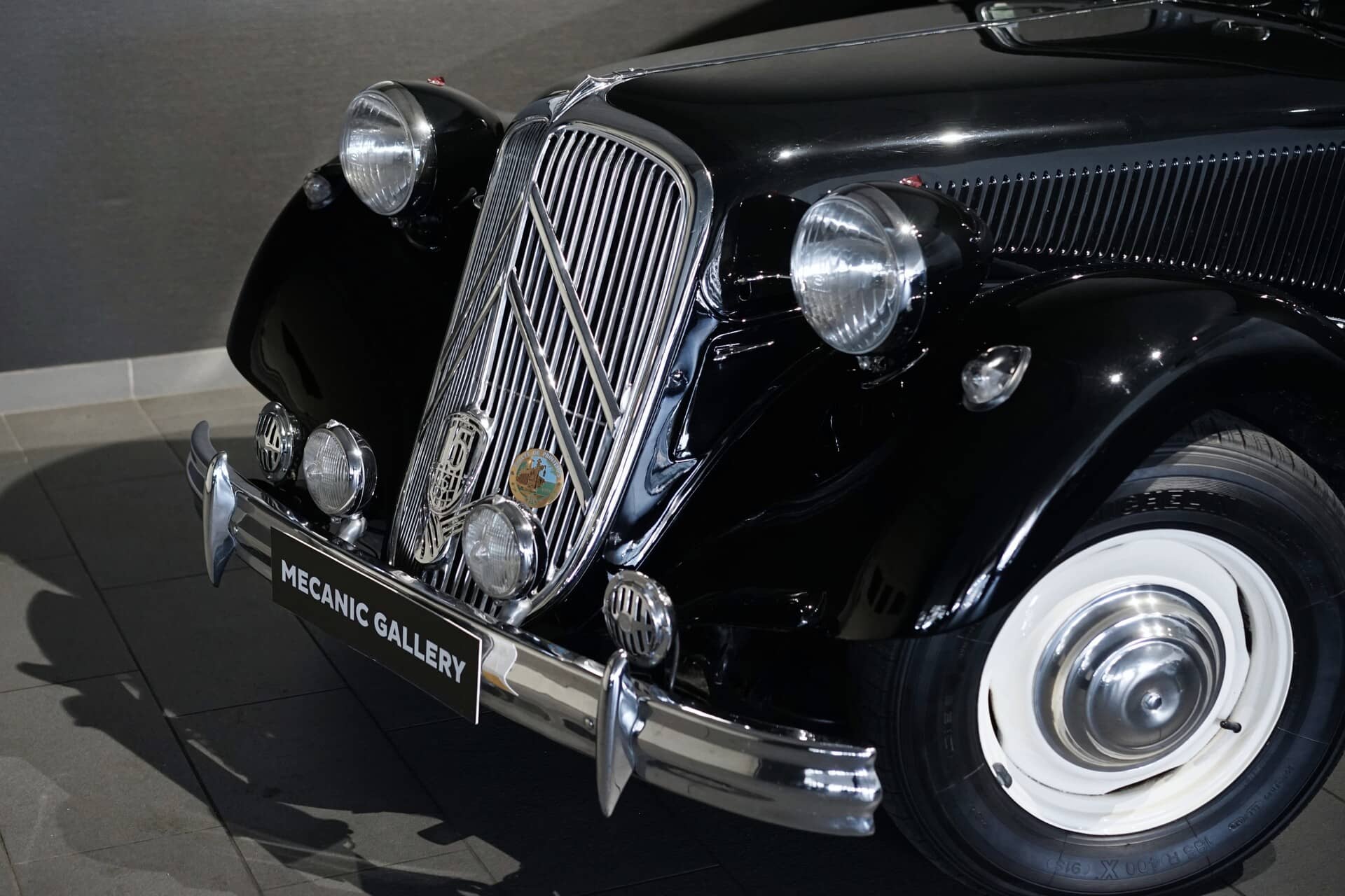 Citroën Traction 15/6 H - Photo 3