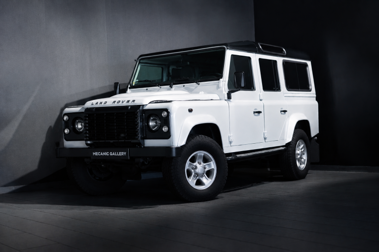 Land Rover Defender 110 TD4 SW SE - Photo 22