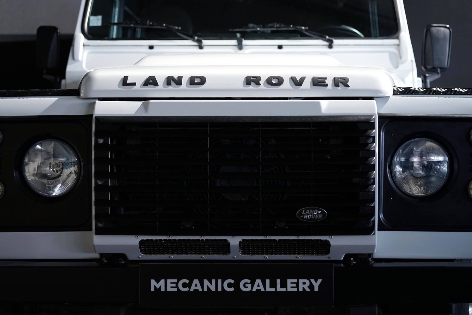 Land Rover Defender 110 TD4 SW SE - Photo 5