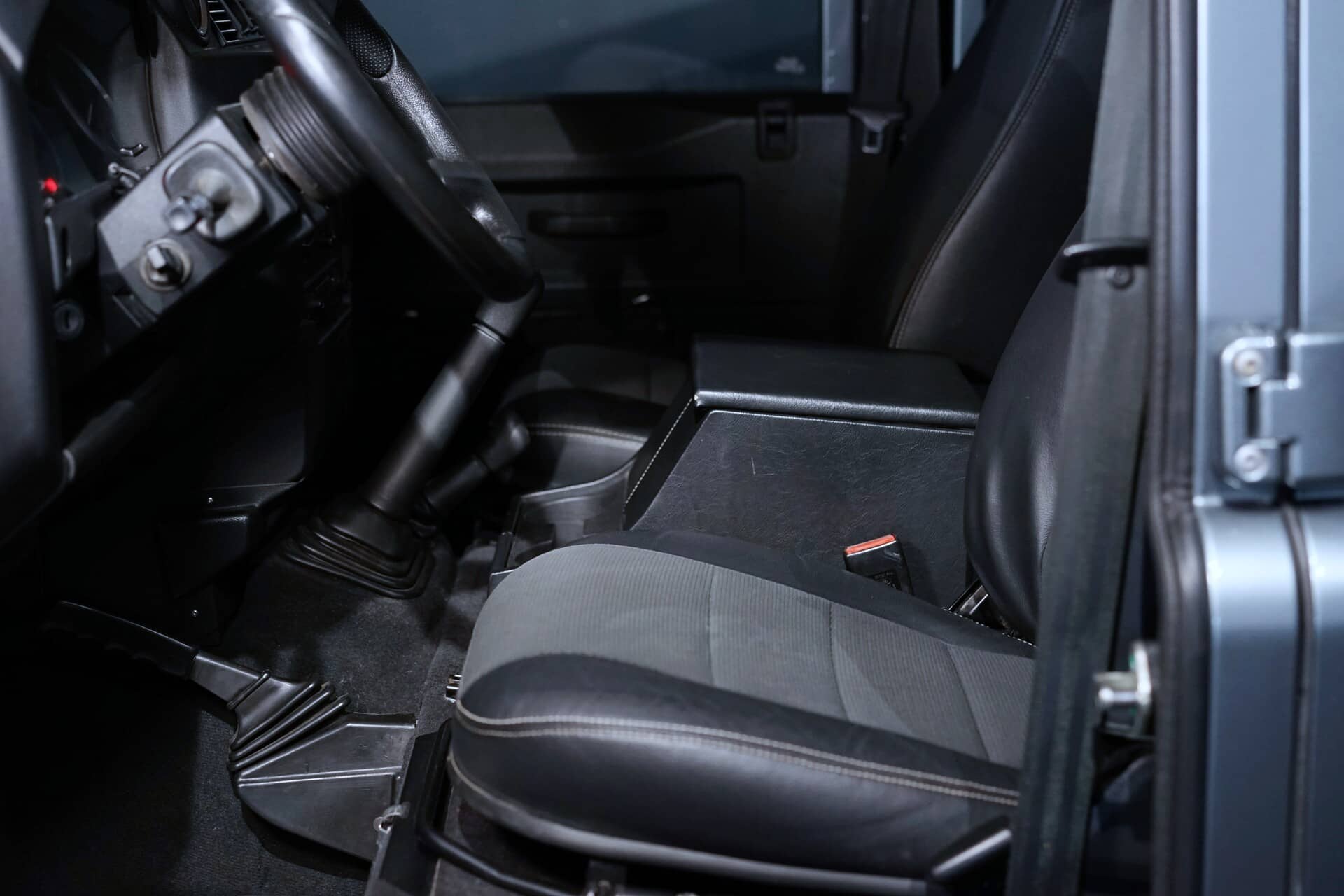 Land Rover Defender 110 TD4 SW SE - Photo 10