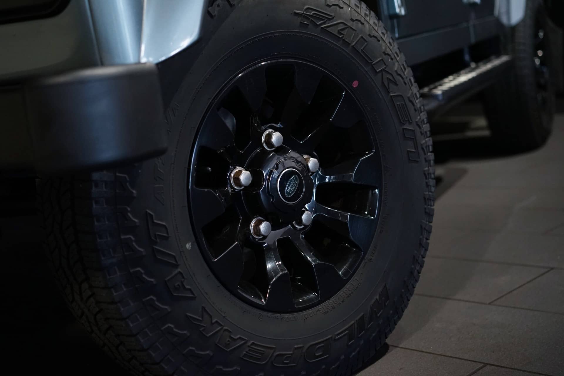 Land Rover Defender 110 TD4 SW SE - Photo 9